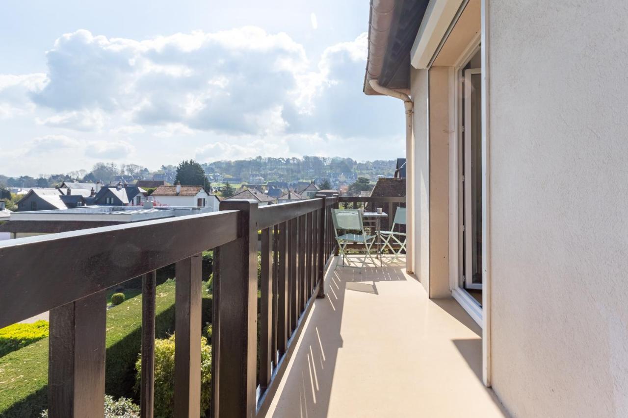 Le Carrousel - Appartement Avec Studio Attenant Deauville Esterno foto